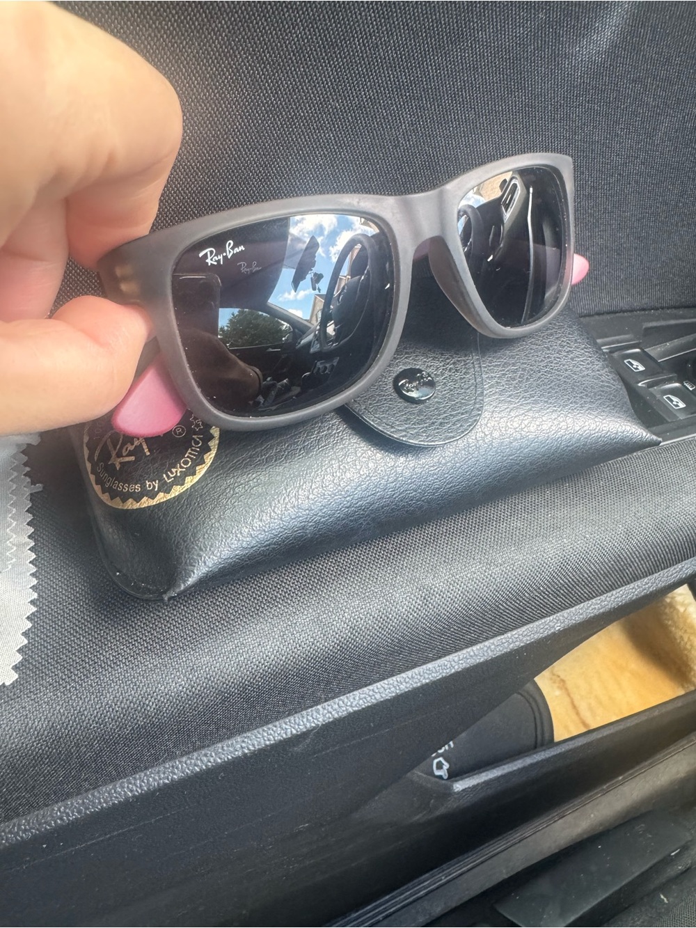 Ray-Ban Black Sunglasses